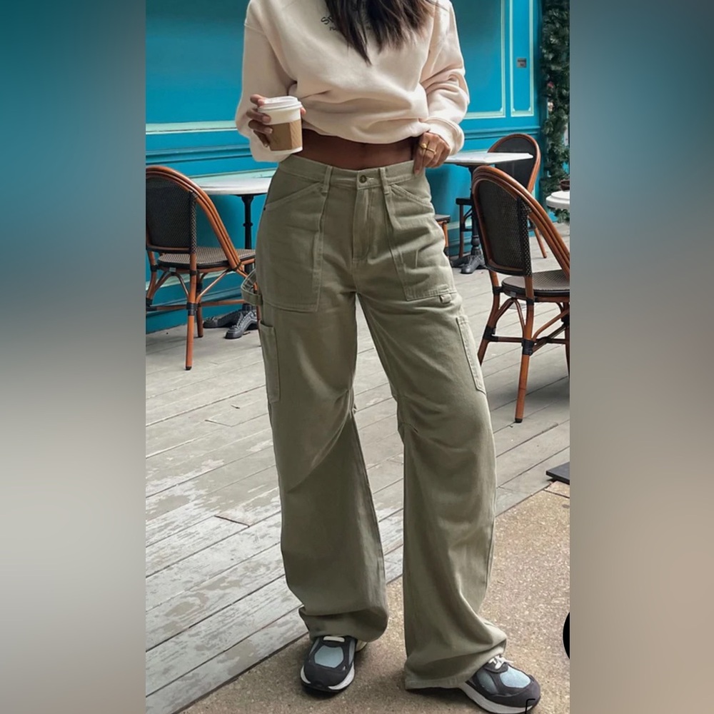 Lioness “Miami Vice” pants in light khaki in XXS
